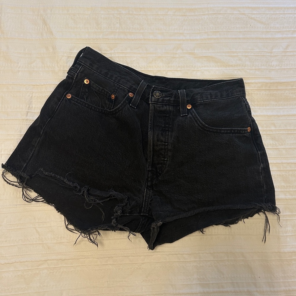 Levi’s 501 shorts in black
